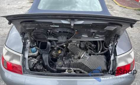 2003 Porsche 911 Carrera 2 z USA, uszkodzony, nr VIN WP0CA29903S651323